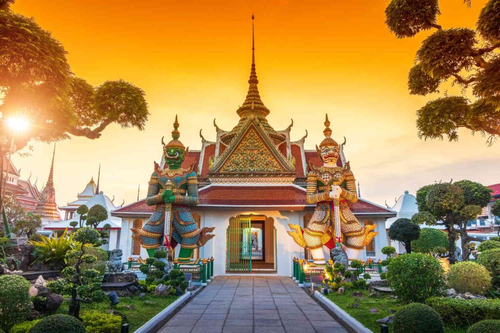 wat arun temples
