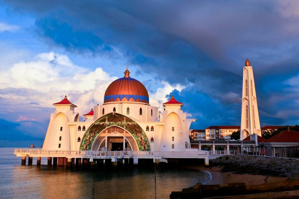 Mosque of the Strait of Malacca: Malaysia